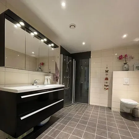 83m2-3 Sleeping Rooms-2 Balconies-direct Traffic To Airport And Tourist Places