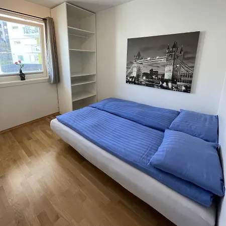 Апартаменти 83m2-3 Sleeping Rooms-2 Balconies-direct Traffic To Airport And Tourist Places Берген