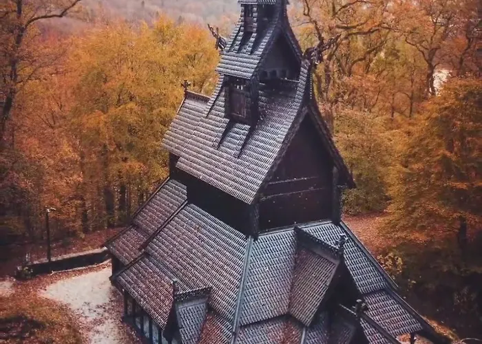 83m2-3 Sleeping Rooms-2 Balconies-direct Traffic To Airport And Tourist Places * Bergen