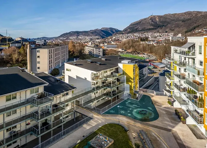 83m2-3 Sleeping Rooms-2 Balconies-direct Traffic To Airport And Tourist Places Apartment