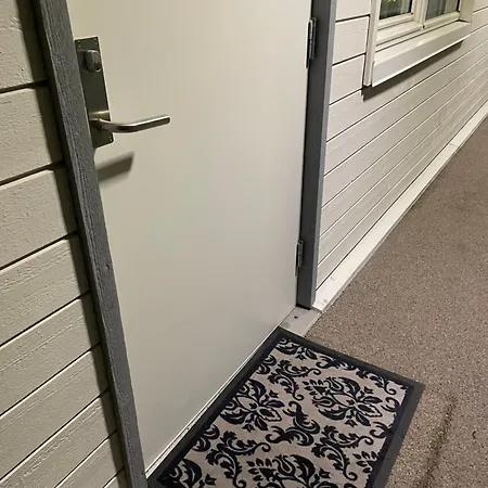 83m2-3 Sleeping Rooms-2 Balconies-direct Traffic To Airport And Tourist Places * Bergen