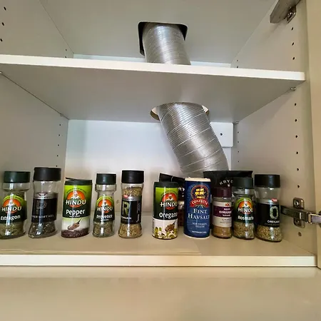 83m2-3 Sleeping Rooms-2 Balconies-direct Traffic To Airport And Tourist Places * Bergen