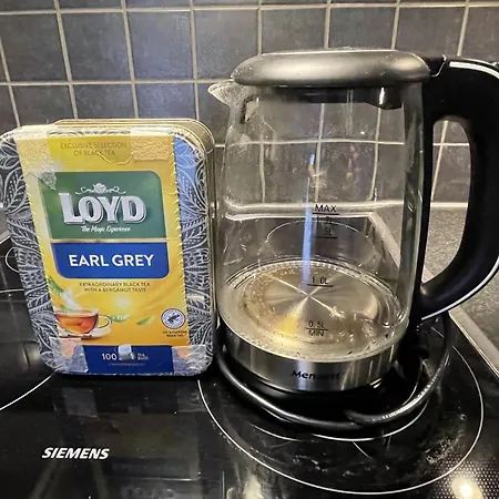 83m2-3 Sleeping Rooms-2 Balconies-direct Traffic To Airport And Tourist Places Apartment Bergen