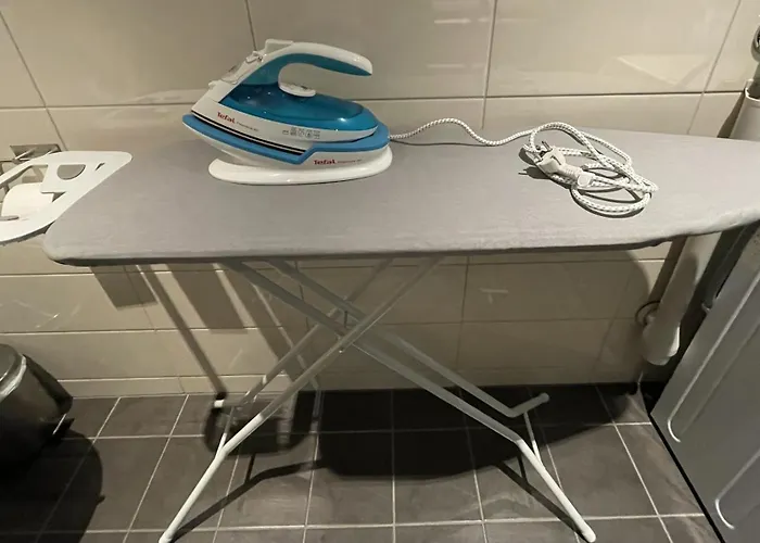 דירה 83m2-3 Sleeping Rooms-2 Balconies-direct Traffic To Airport And Tourist Places ברגן