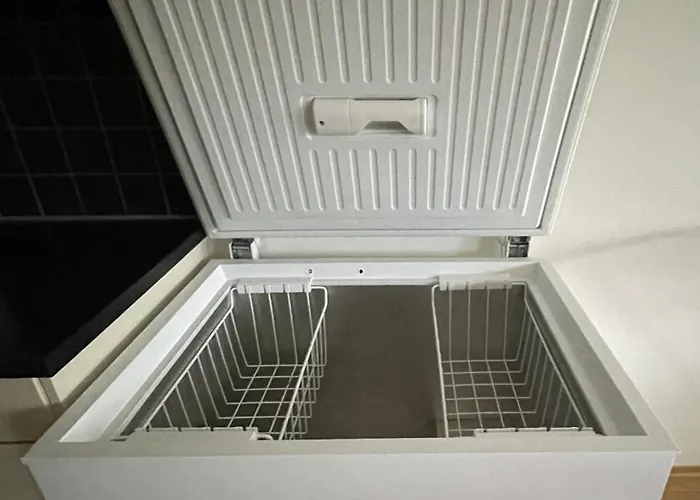 Διαμέρισμα 83m2-3 Sleeping Rooms-2 Balconies-direct Traffic To Airport And Tourist Places