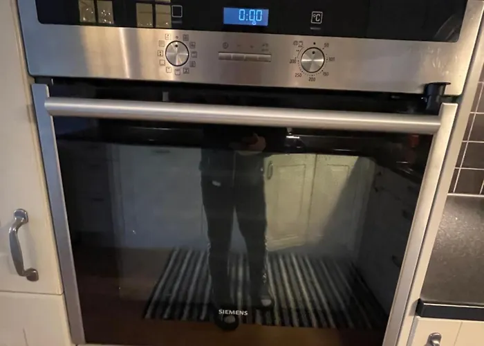 Διαμέρισμα 83m2-3 Sleeping Rooms-2 Balconies-direct Traffic To Airport And Tourist Places Μπέργκεν