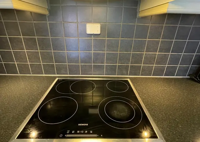 Διαμέρισμα 83m2-3 Sleeping Rooms-2 Balconies-direct Traffic To Airport And Tourist Places *