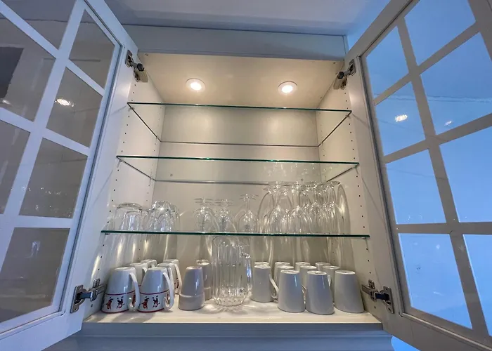 Διαμέρισμα 83m2-3 Sleeping Rooms-2 Balconies-direct Traffic To Airport And Tourist Places Μπέργκεν