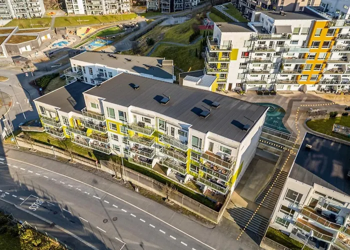 83m2-3 Sleeping Rooms-2 Balconies-direct Traffic To Airport And Tourist Places Διαμέρισμα *