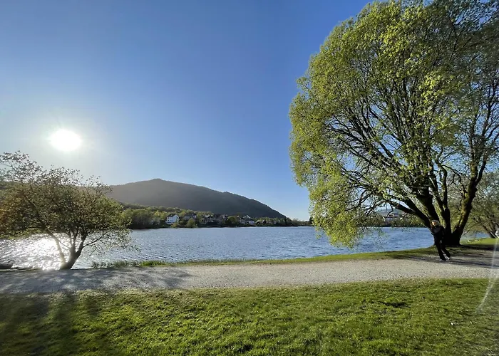 Διαμέρισμα 83m2-3 Sleeping Rooms-2 Balconies-direct Traffic To Airport And Tourist Places